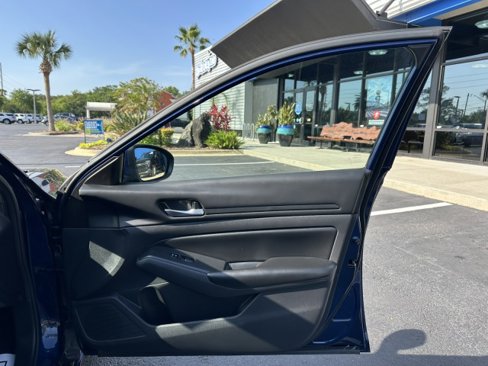 Used 2022 Nissan Altima 2.5 S image 40