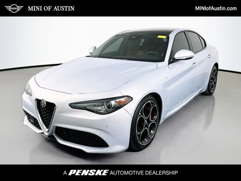 Used 2022 Alfa Romeo Giulia Ti image 1