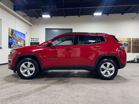 Used 2018 Jeep Compass Latitude w/ Cold Weather Group image 8