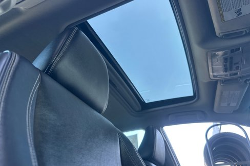 Used 2015 Toyota Camry image 16