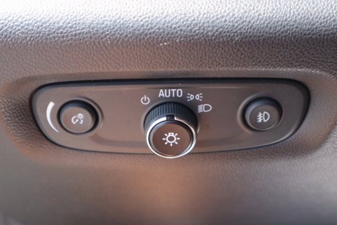 Used 2019 Chevrolet Traverse RS w/ LPO, 'HIT The Road' Package image 10