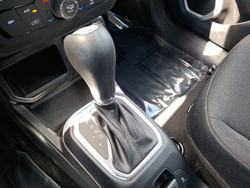 Used 2020 Jeep Renegade Latitude image 22