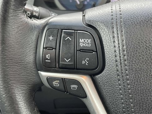 Used 2016 Toyota Sienna XLE image 21