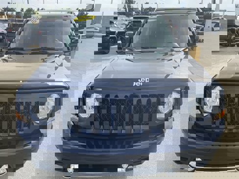Used 2016 Jeep Patriot High Altitude image 7