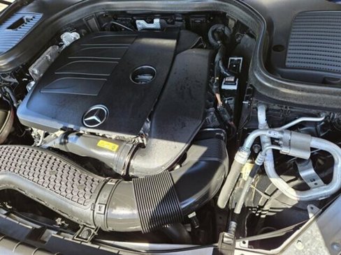 Used 2021 Mercedes-Benz GLC 300 image 22