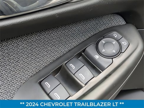 Used 2024 Chevrolet TrailBlazer LT image 12