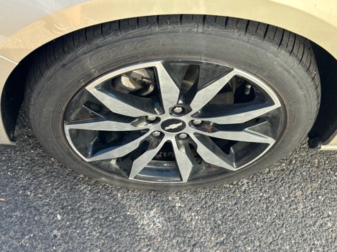 Used 2016 Chevrolet Malibu LT image 5
