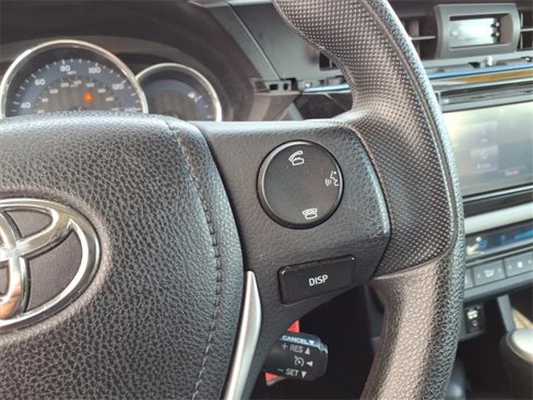 Used 2016 Toyota Corolla LE image 23