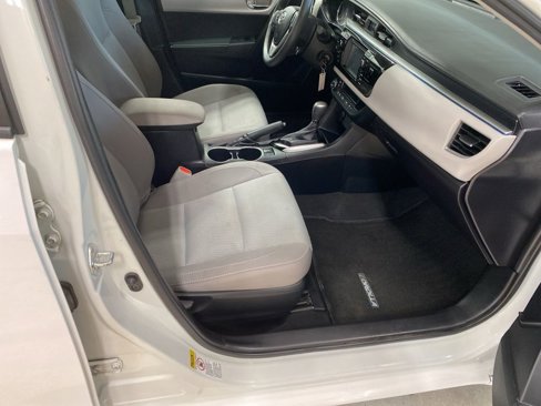 Used 2016 Toyota Corolla LE image 11