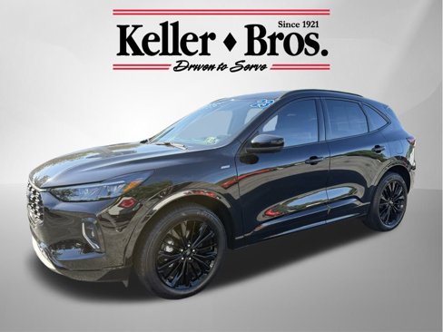 Used 2023 Ford Escape ST-Line Elite w/ Premium Technology Package image 3