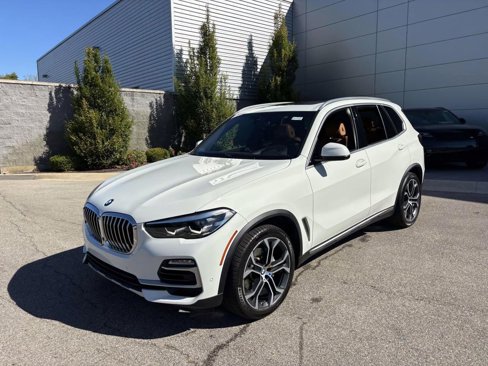 Used 2021 BMW X5 xDrive40i w/ Premium Package image 3