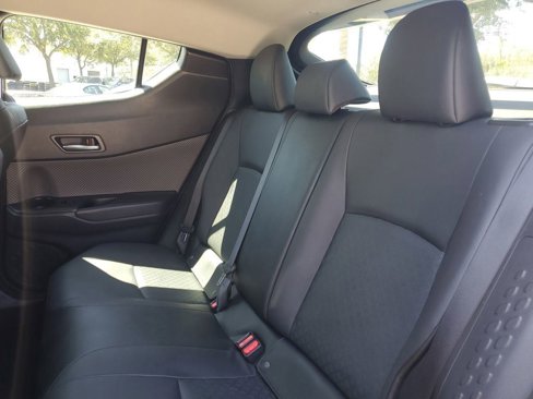 Used 2022 Toyota C-HR Limited image 13