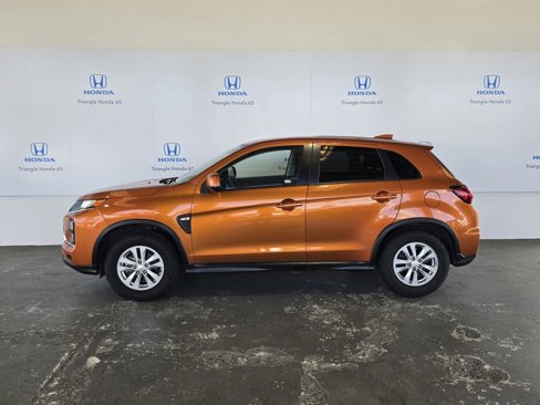 Used 2023 Mitsubishi Outlander Sport ES image 3