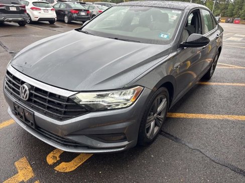 Used 2021 Volkswagen Jetta R-Line w/ R-Line Cold Weather Package image 3