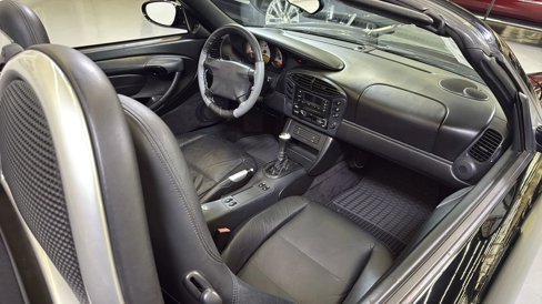 Used 1998 Porsche Boxster image 18