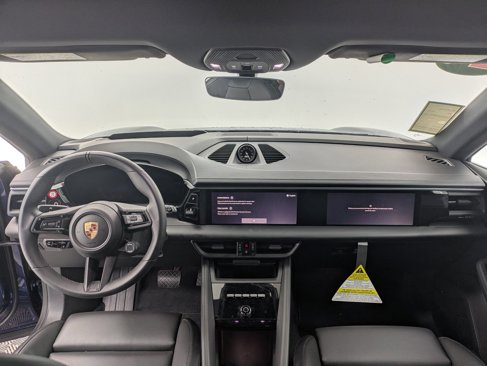 New 2024 Porsche Macan 4 Electric image 29