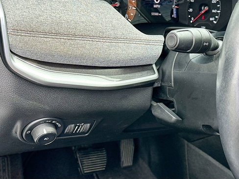 Used 2022 Jeep Compass Latitude image 11