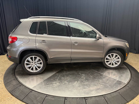 Used 2010 Volkswagen Tiguan SEL image 10