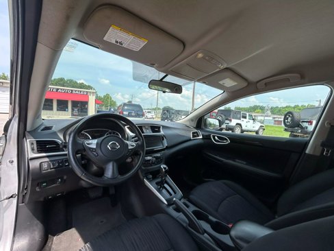 Used 2019 Nissan Sentra SV image 21