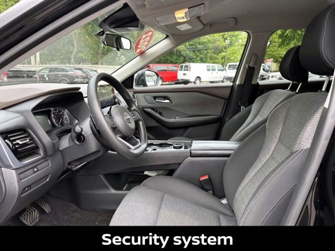 Certified 2022 Nissan Rogue SV image 18