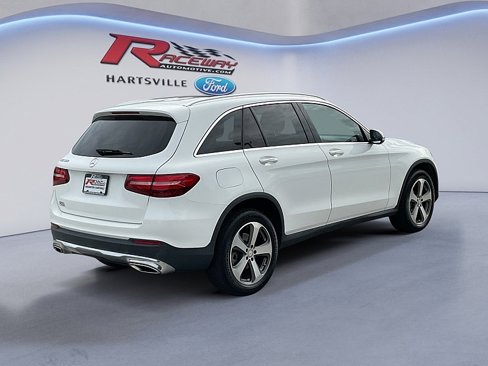 Used 2017 Mercedes-Benz GLC 300 image 4