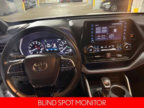 Used 2021 Toyota Highlander XSE image 9