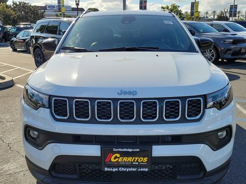 New 2025 Jeep Compass Latitude image 20