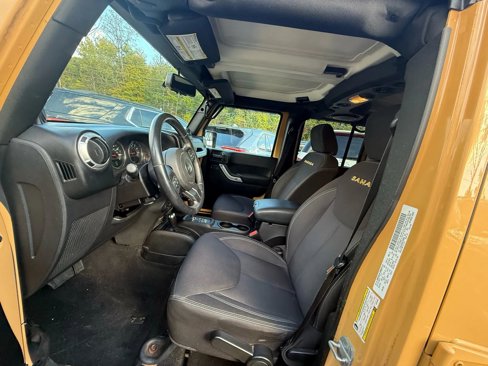 Used 2013 Jeep Wrangler Unlimited Sahara w/ Connectivity Group image 5
