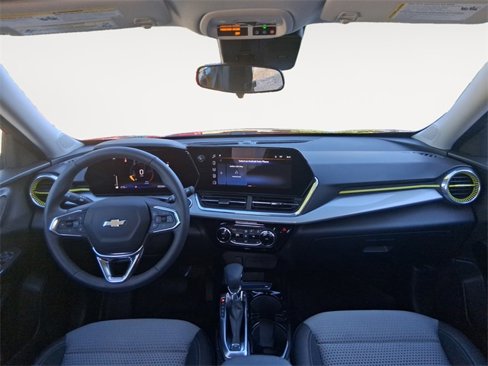 Certified 2024 Chevrolet Trax LT w/ Driver Confidence Package image 10