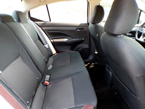 Used 2020 Nissan Versa SR w/ Convenience Package image 22
