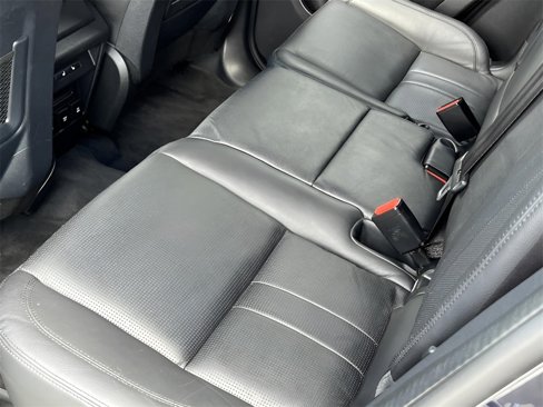 Used 2019 Land Rover Discovery Sport SE image 20
