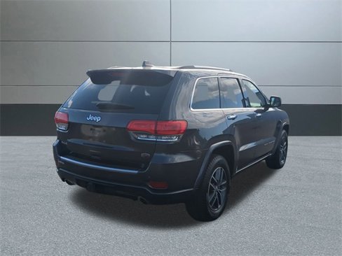 Used 2018 Jeep Grand Cherokee Overland image 6