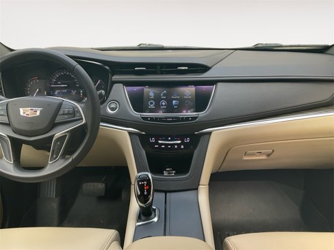 Used 2017 Cadillac XT5 FWD image 20