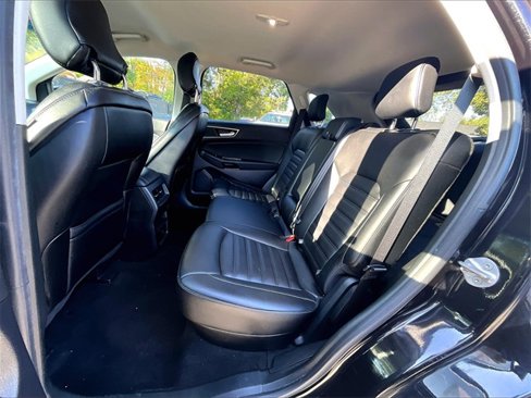 Used 2019 Ford Edge SEL w/ Equipment Group 201A image 21