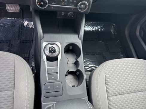 Used 2020 Ford Escape SE image 35
