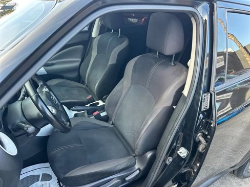Used 2017 Nissan Juke SV image 27