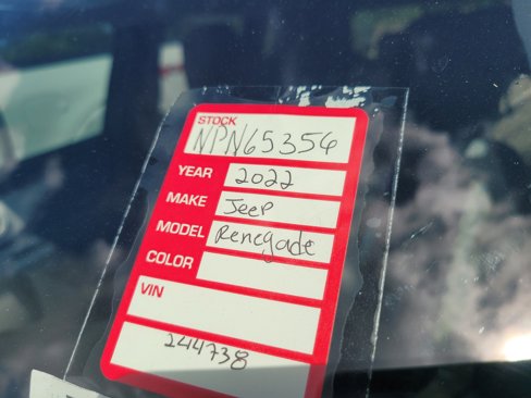 Used 2022 Jeep Renegade Latitude image 10