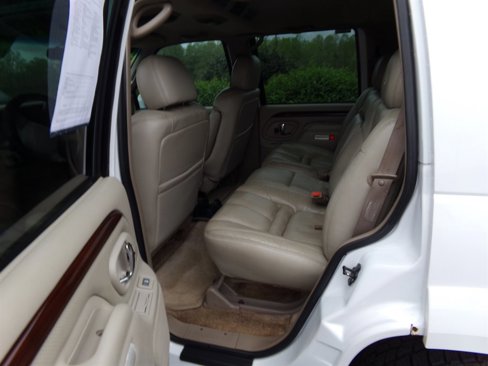Used 1999 Cadillac Escalade 4WD image 7