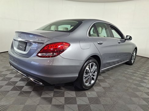 Used 2016 Mercedes-Benz C 300 4MATIC Sedan image 9