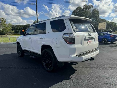 Used 2015 Toyota 4Runner SR5 Premium image 3