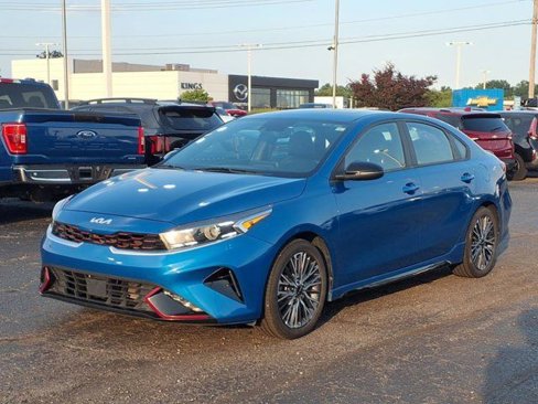 Used 2023 Kia Forte GT-Line w/ GT-Line Premium Package image 2