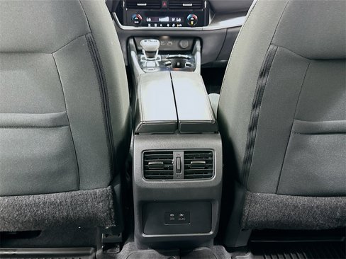 Used 2022 Nissan Rogue SV image 25