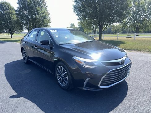 Used 2017 Toyota Avalon XLE image 17