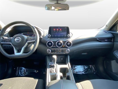 Used 2023 Nissan Sentra SV image 16