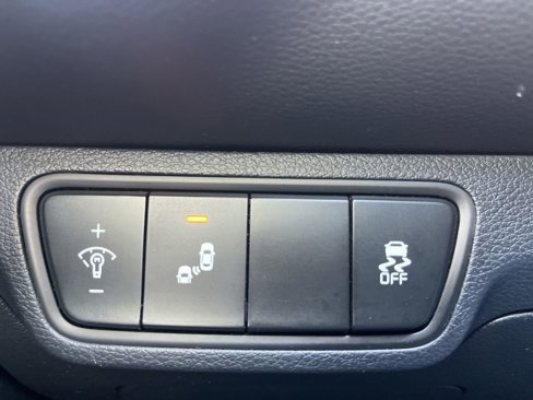 Used 2022 Kia Forte GT-Line w/ GT-Line Premium Package image 19