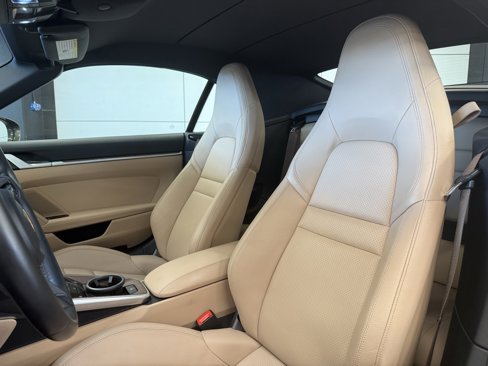 Certified 2023 Porsche 911 Carrera image 9