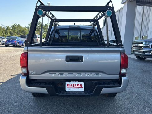 Used 2020 Toyota Tacoma SR image 4