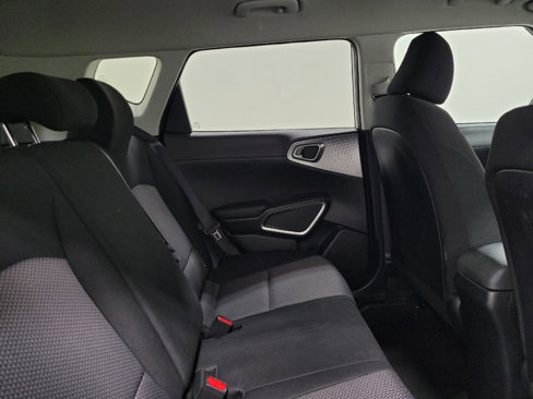 Used 2023 Kia Soul LX w/ LX Technology Package image 19
