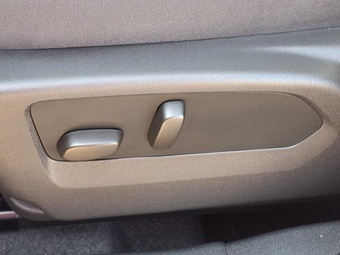Used 2023 Buick Envision Preferred image 13