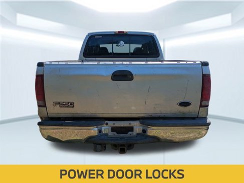 Used 2003 Ford F250 XLT image 5